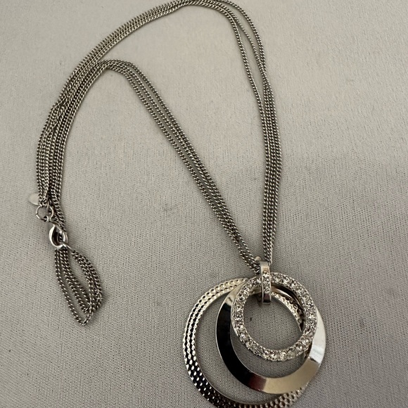 Premier Designs silver tone necklace convertible necklace with rings - Picture 3 of 6